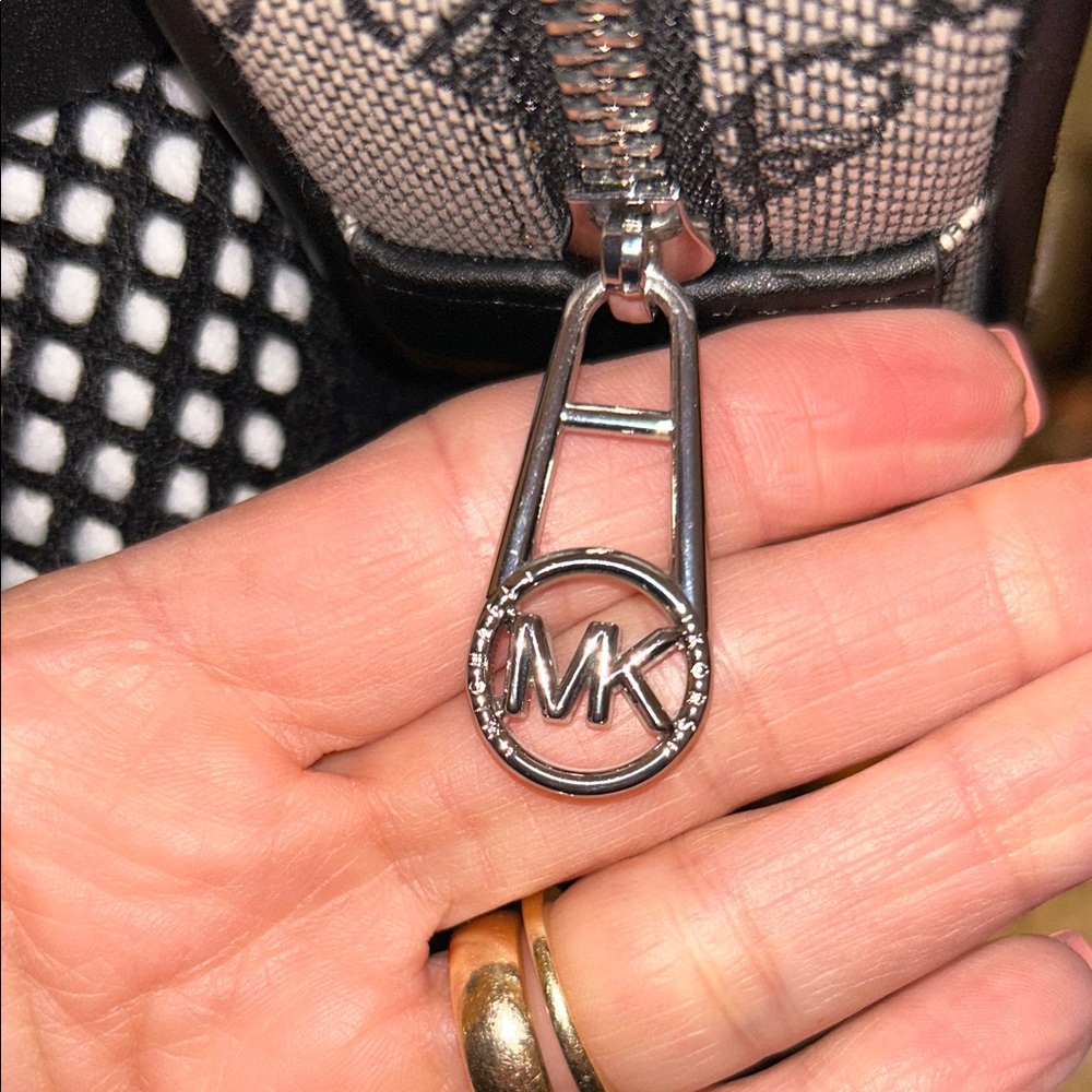 Michael Kors Monochrome MK Pattern Crossbody belt bag - Picture 7 of 16